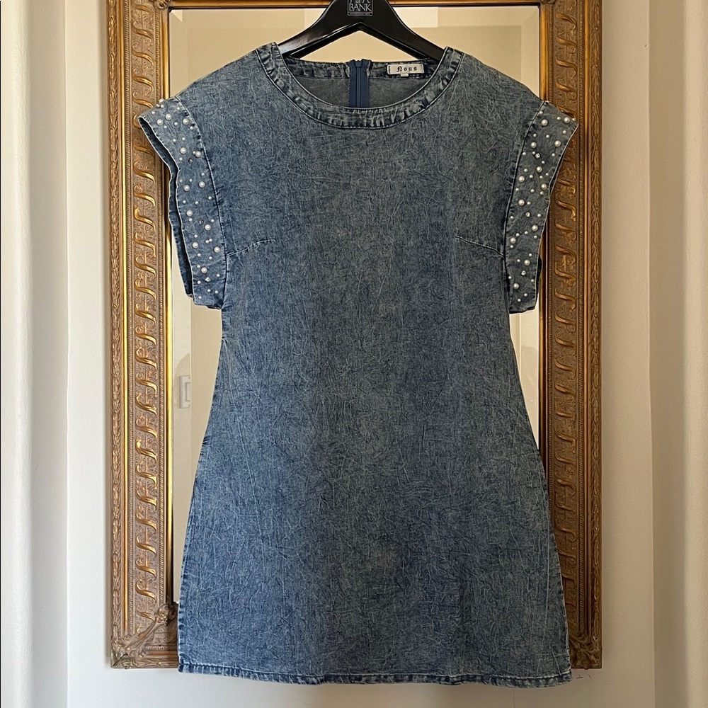 Denim Dress with Pearl Accents Hillhouse Nous